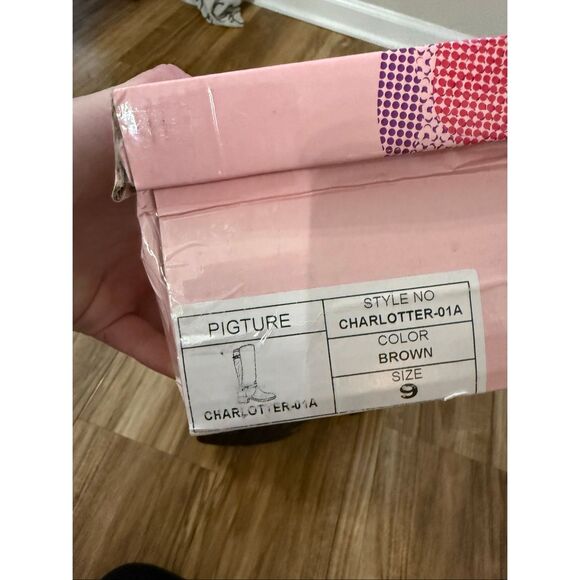 Via Pinky Charlotter Brown Quilted Faux Leather Boots Size 9 NIB - Picture 6 of 6